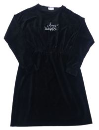 Čierne rebrované zamatové šaty s nápismi YOUNG IDOLS