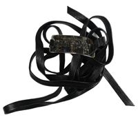 Černý koženkový úzký dlouhý pásek přezkou 