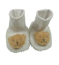 Biele chlpaté cápačky s medvedíkmi