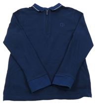 Tmavomodré vzorované polo triko s výšivkou F&F