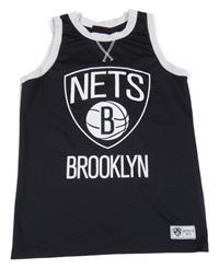 Čierno-biele športové tielko s nápismi a míčem - NBA