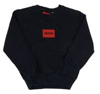 Tmavomodrá mikina s nášivkou Hugo Boss