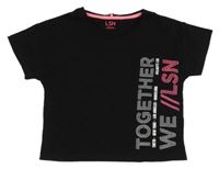 Čierne crop tričko s nápisom LSN