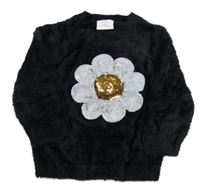 Černý chlupatý svetr s květem z flitrů Mango