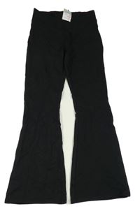 Nové - čierne flare teplákové nohavice PRIMARK