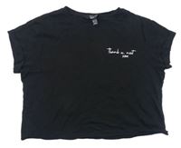 Čierne crop tričko s nápisom New Look