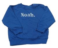 Modrá mikina s nápisom