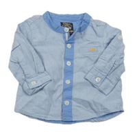 Světlemodrá košile 