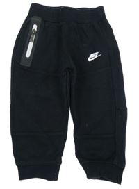 Černé tepláky s logem Nike 