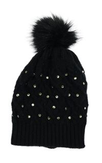 Černá čepice s kamínky a bambulí 