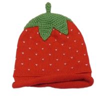 Červeno-zelená čepice - jahoda