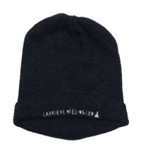 Tmavošedá pletená čepice s nápisem 