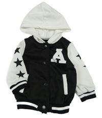 Čierno-biela baseballová mikina s písmenkom a hviezdičkami a kapucňou