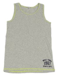 Světlešedý melírovaný nátělník s číslem a nápisy YIGGA