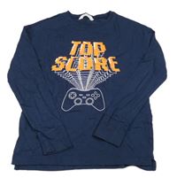 Tmavomodré triko s ovladačem a nápisem H&M