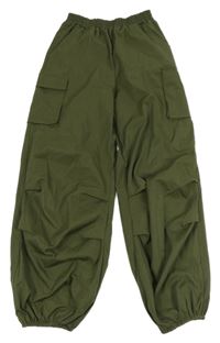 Khaki šušťákové capri nohavice s opaskom Shein