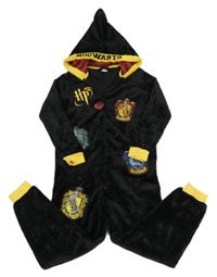 Černá chlupatá kombinéza s erby a kapucí - Harry Potter