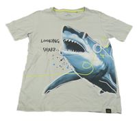 Šedé tričko se žralokem 