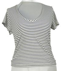 Dámské bílo-černé pruhované žebrované crop tričko Miss Selfridge