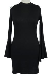 Dámské černé žebrované šaty s průstřihy na ramenou 