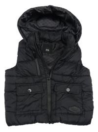 Černá šusťáková zateplená vesta s kapucí River Island