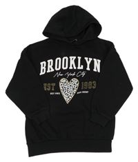 Čierna mikina s nápismi a kapucňou George