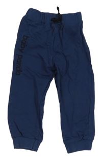 Tmavomodré tepláky