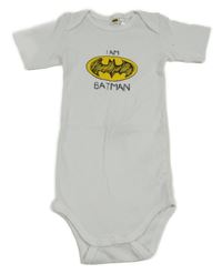 Biele body s Batmanem