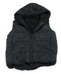 Černá šusťáková zateplená vesta s kapucí Dunnes