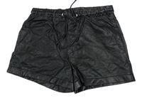 Černé koženkové kraťasy Matalan