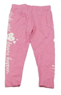 Ružové legíny s nápismi a srdiečkami