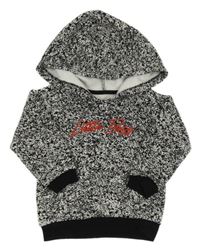 Čierno-biela vzorovaná mikina s nápisom a kapucňou