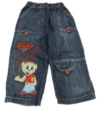 Tmavomodré rifle s obrázkom a nápisom