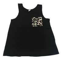 Čierny top s vreckom s leopardím vzorom Shein