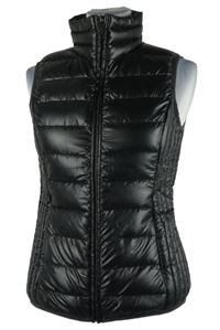 Dámská černá šusťáková zateplená péřová vesta S. Oliver 