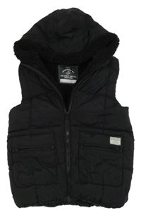 Čierna šušťáková zateplená vesta s kapucňou George