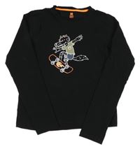 Černé triko s vlkem HEMA 