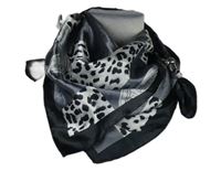 Dámský černo-šedý vzorovaný saténový šátek 