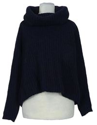 Dámsky tmavomodrý crop vlnený sveter s komínovým golierom Zara