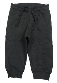 Antracitové tepláky