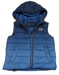 Tmavomodrá šusťáková zateplená ombré vesta s kapucí 