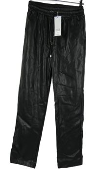 Nové - Dámské černé koženkové kalhoty F&F