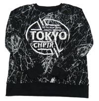 Čierno-biela mikina s nápisom Chapter young