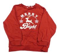 Červená mikina so sobom a nápisom M&S