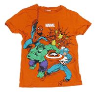 Červené tričko s Marvel 