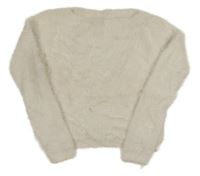 Smotanový chlpatý crop sveter