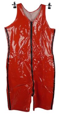 Dámský červený latexový kraťasový overal 