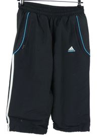 Pánské černé šusťákové capri kalhoty s pruhy Adidas 