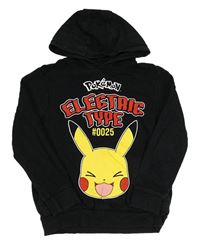 Černá mikina s Pikachu a kapucí George