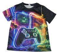 Černo-barevné sportovní tričko s ovladačem 